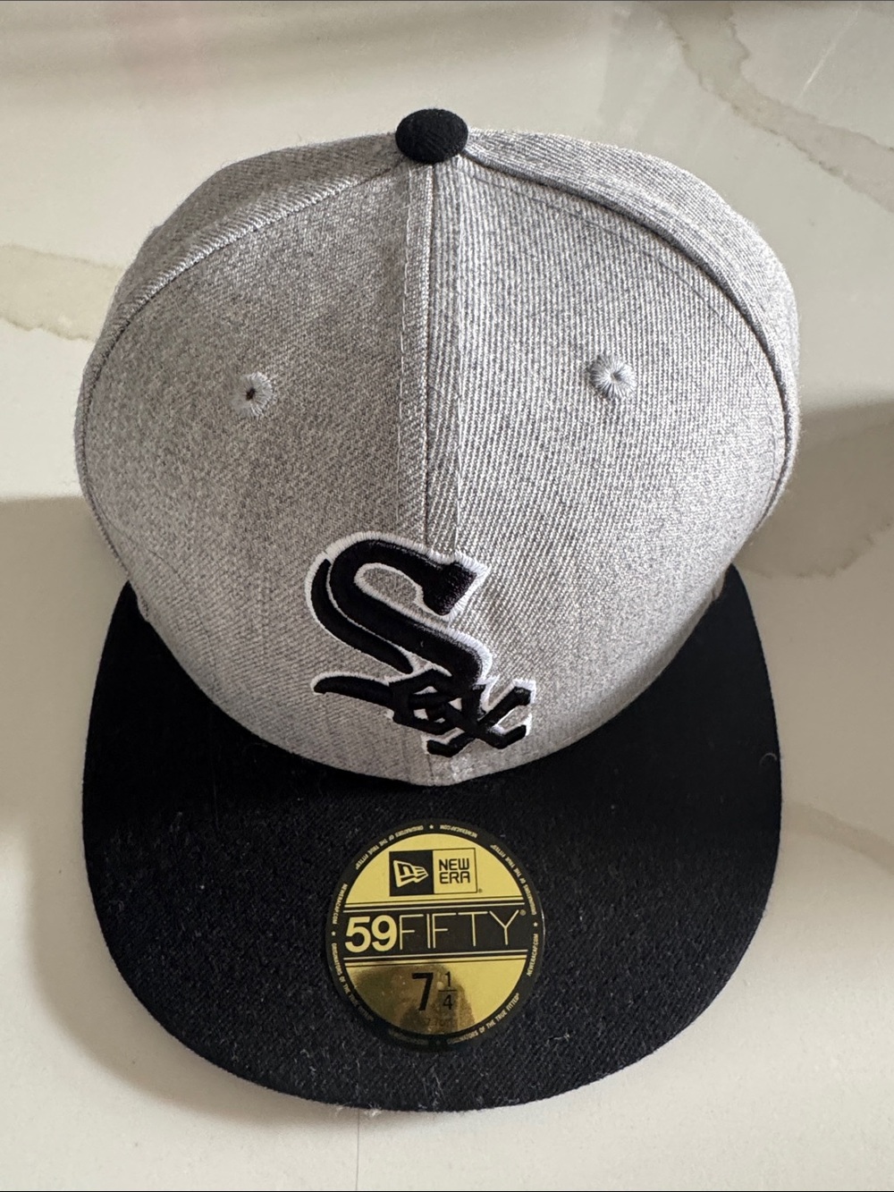 New Era Gray and Black Chicago White Sox 59FIFTY Fitted Cap